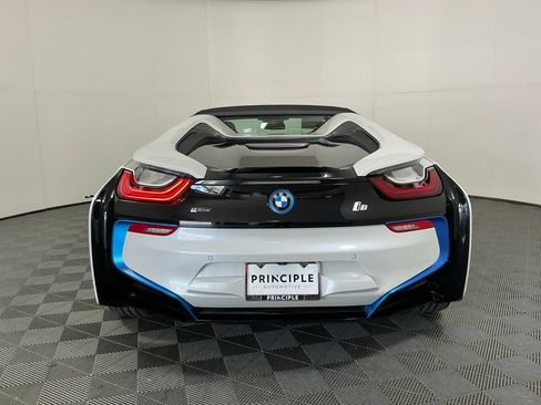 Used 2019 BMW i8 Roadster AWD/4WD image 6