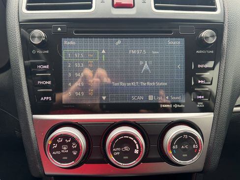 Used 2016 Subaru Crosstrek 2.0i Limited w/ Popular Package #2 image 19