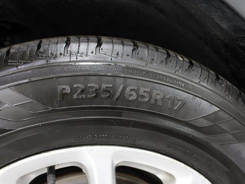 Used 2015 Jeep Cherokee Latitude AWD/4WD image 32