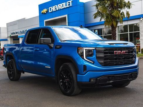 Used 2024 GMC Sierra 1500 Elevation AWD/4WD image 6