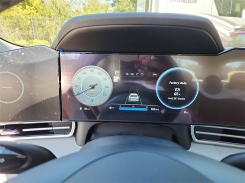 New 2025 Hyundai Elantra Limited image 27