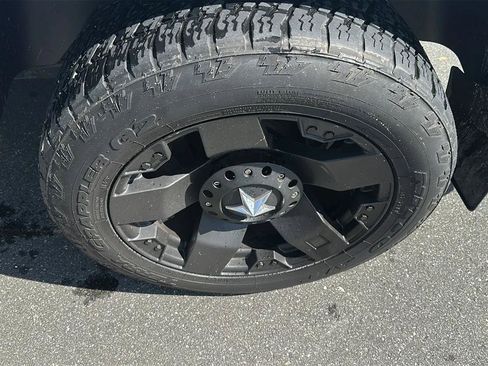 Used 2017 RAM 1500 Sport w/ Convenience Group AWD/4WD image 17