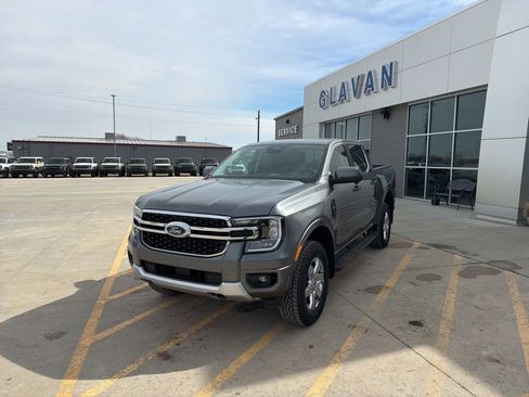 New 2026 Ford Ranger Lariat w/ FX4 Off-Road Package image 3