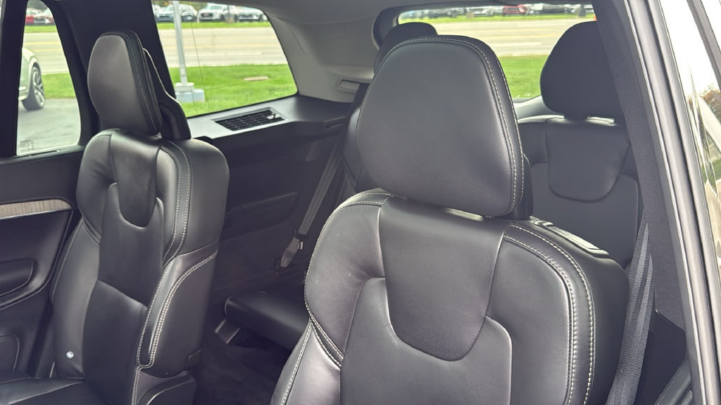 Certified 2024 Volvo XC90 T8 Ultimate AWD/4WD image 26