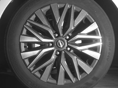 Used 2025 Nissan Altima 2.5 SV image 12