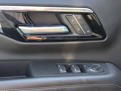 Certified 2025 Chevrolet Tahoe Premier AWD/4WD image 13