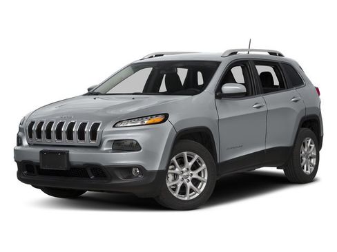 Used 2018 Jeep Cherokee Latitude w/ Altitude Package AWD/4WD image 1