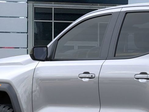 New 2026 GMC Canyon AT4 image 12