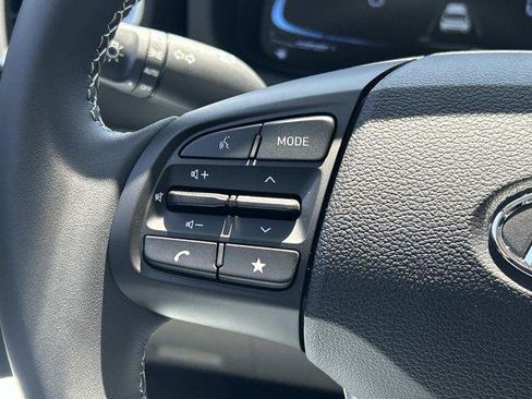 New 2026 Hyundai Venue SEL FWD image 8