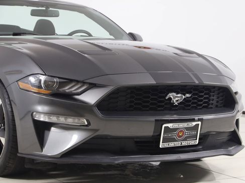 Used 2020 Ford Mustang Convertible RWD image 40
