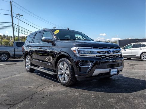 Certified 2024 Ford Expedition Platinum AWD/4WD image 9