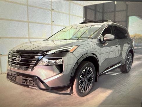 Used 2026 Nissan Rogue Platinum w/ Platinum Premium Package AWD/4WD image 1