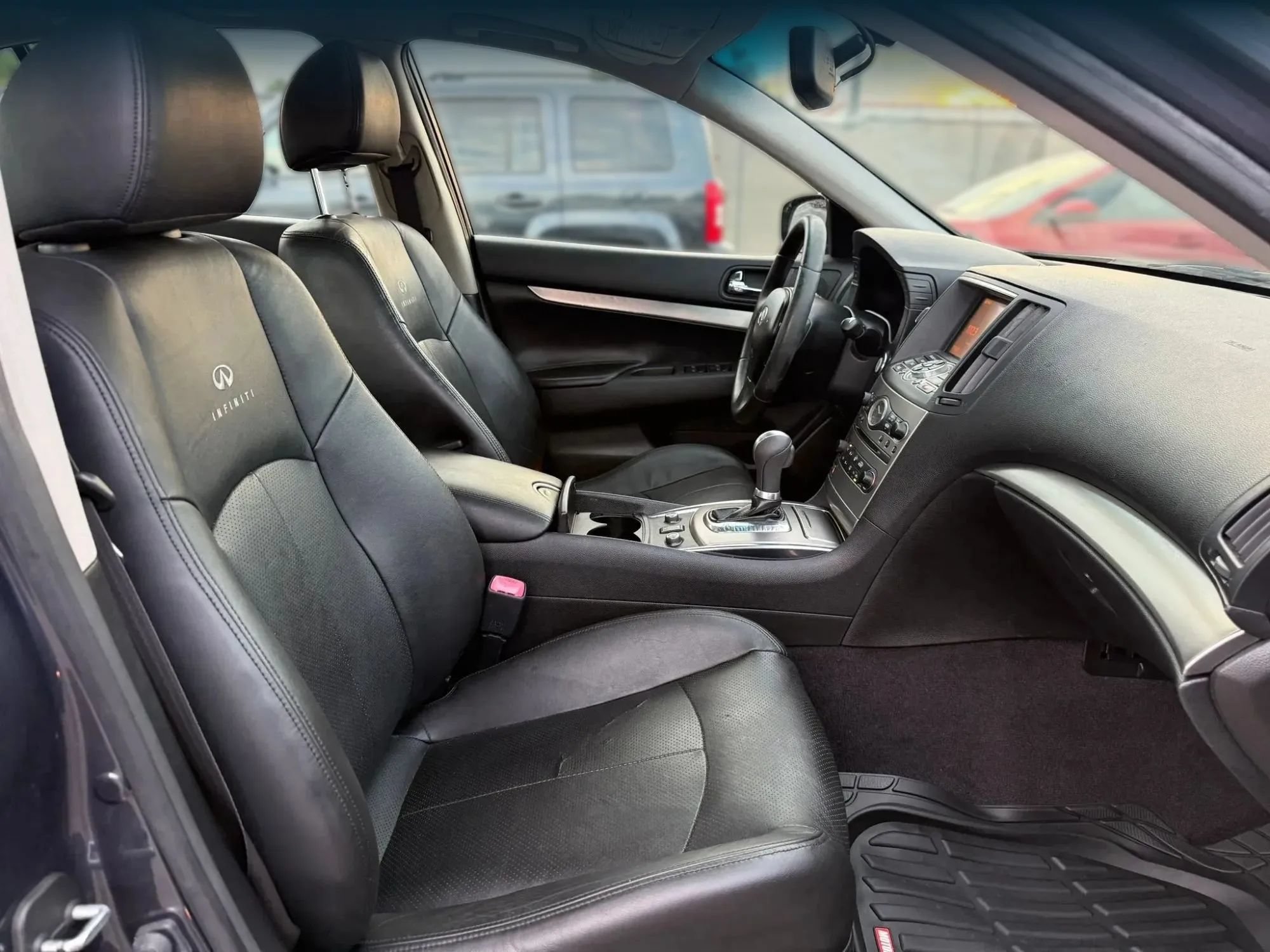 Used 2011 INFINITI G25 x w/ Moonroof Pkg AWD/4WD image 18