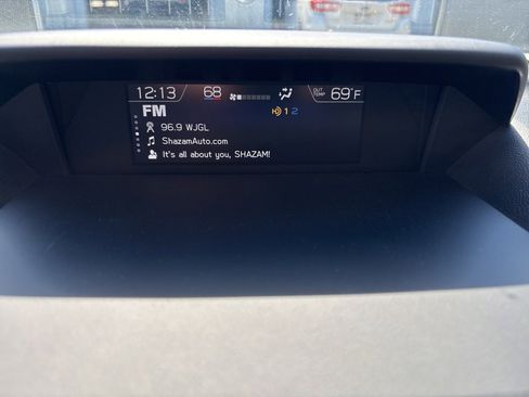 Used 2019 Subaru Forester Premium image 16