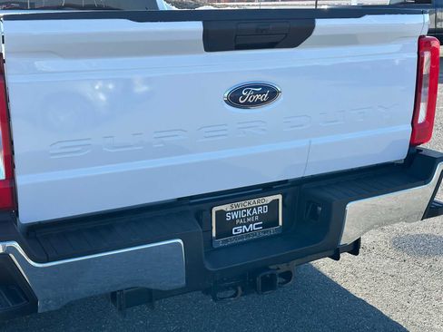 Used 2023 Ford F350 XLT w/ FX4 Off-Road Package AWD/4WD image 13