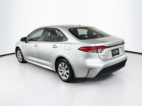 Used 2026 Toyota Corolla LE FWD image 5