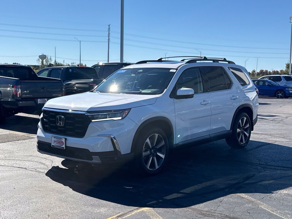 Certified 2025 Honda Pilot Elite image 7