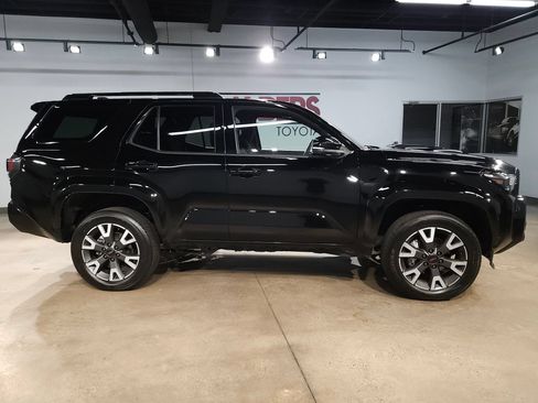Certified 2025 Toyota 4Runner 4WD image 8