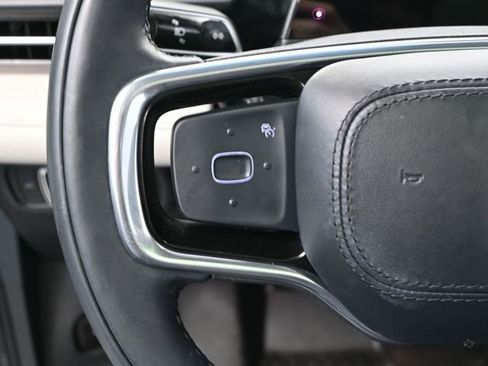 Used 2024 Lincoln Nautilus Premier w/ Equipment Group 102A image 32