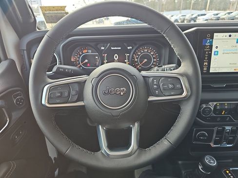 New 2026 Jeep Wrangler Unlimited Sahara AWD/4WD image 16