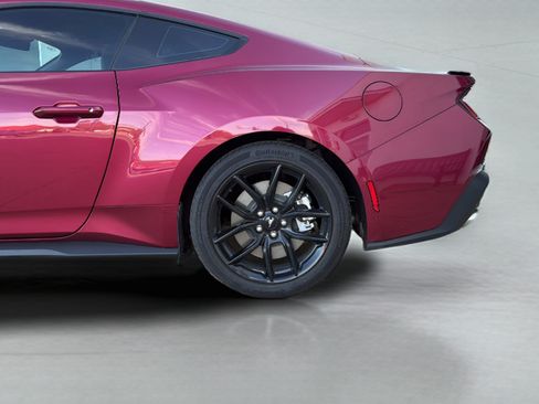 Used 2025 Ford Mustang GT Premium RWD image 16