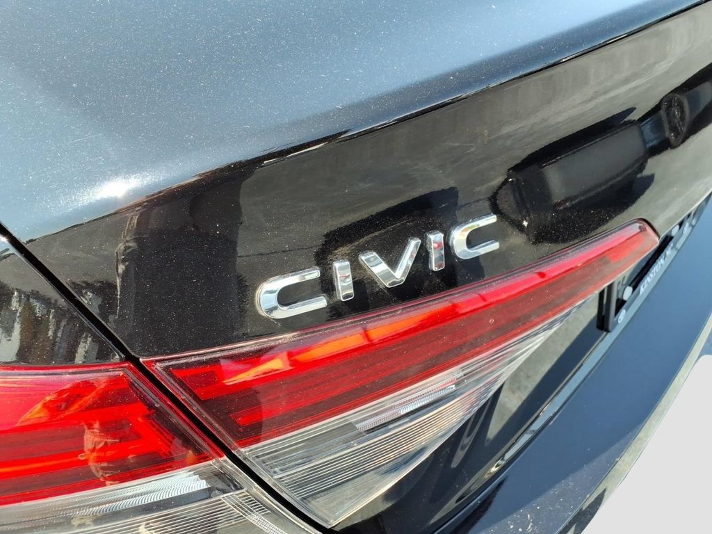 Used 2022 Honda Civic EX image 9