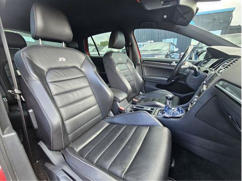 Used 2016 Volkswagen Golf R 4-Door w/ Driver Assistance Package AWD/4WD image 4