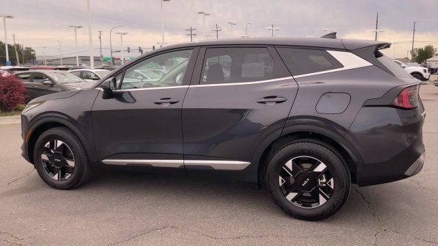Used 2026 Kia Sportage LX AWD/4WD image 7