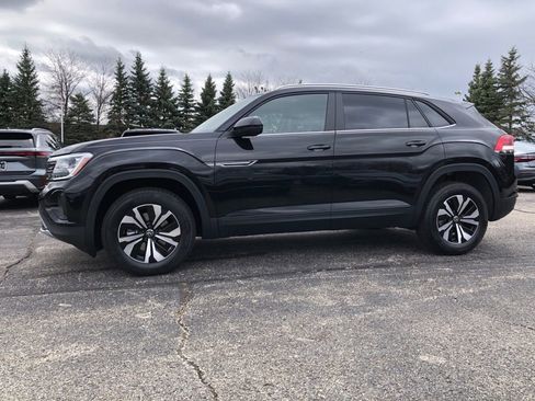 New 2026 Volkswagen Atlas Cross Sport SE AWD/4WD image 4