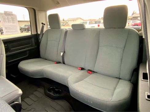 Used 2016 RAM 2500 Tradesman w/ Chrome Appearance Group image 29