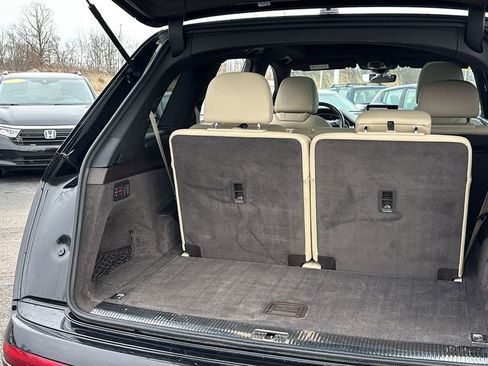 Used 2018 Audi Q7 3.0T Premium Plus w/ Premium Plus Package image 35