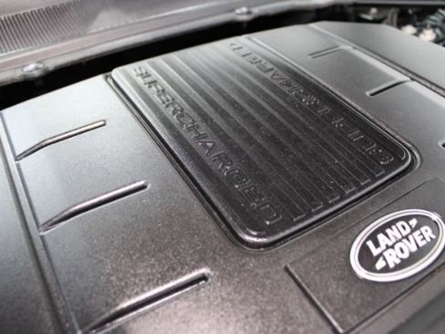 Used 2017 Land Rover Discovery HSE image 30