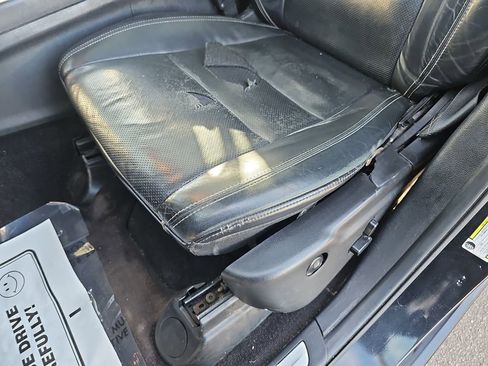 Used 2016 Jeep Grand Cherokee Limited w/ Luxury Group II image 33