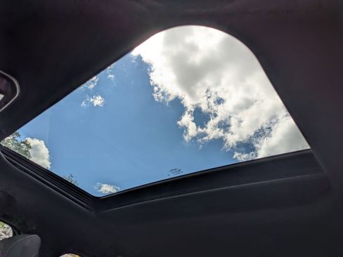 New 2025 Jeep Grand Cherokee Laredo X w/ Luxury Tech Group I image 11