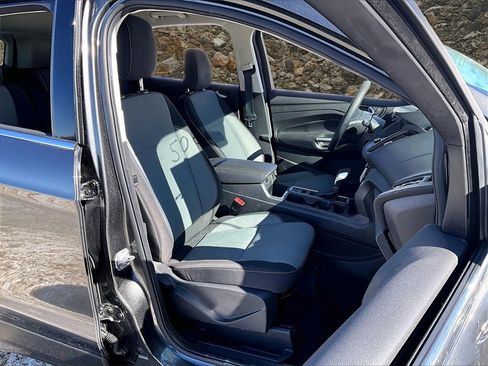 Used 2019 Ford Escape SE image 7