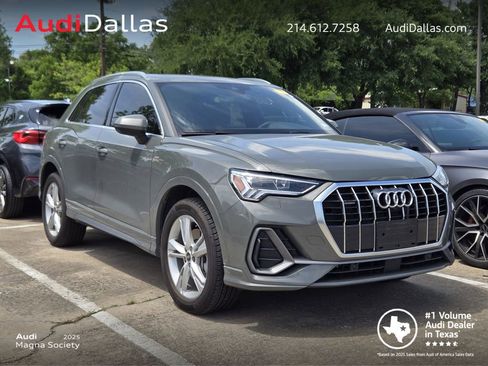 Used 2024 Audi Q3 2.0T Premium Plus AWD/4WD image 1