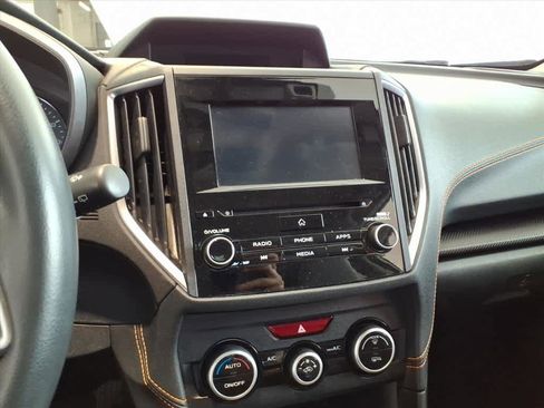 Used 2023 Subaru Crosstrek 2.0i Premium AWD/4WD image 12