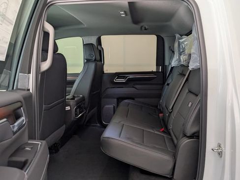 New 2026 GMC Sierra 2500 Denali AWD/4WD image 7