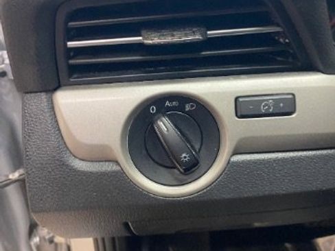 Used 2020 Volkswagen Passat 2.0T S image 25