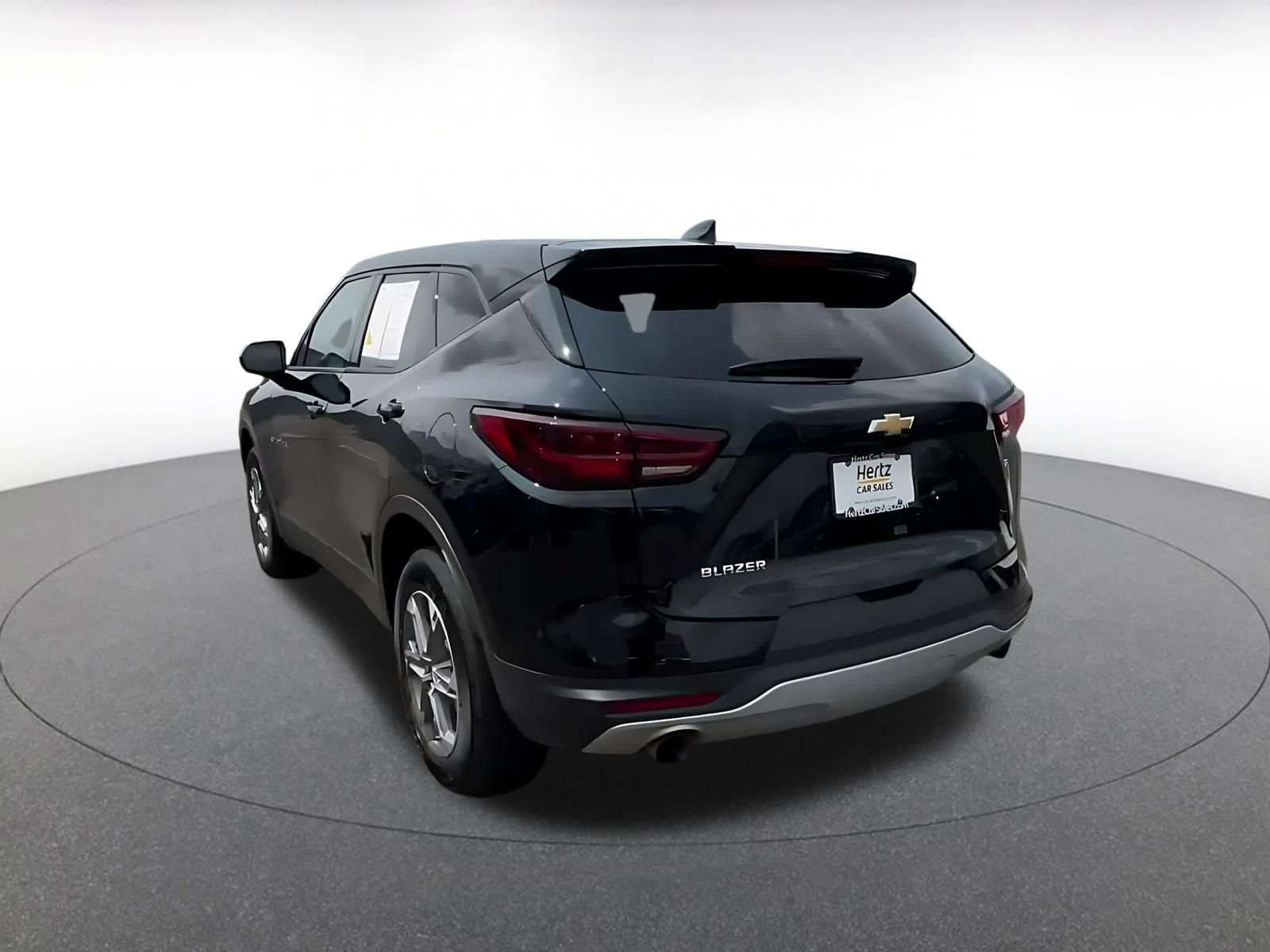 Used 2025 Chevrolet Blazer LT FWD image 10