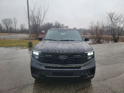 New 2026 Ford Expedition Platinum w/ Stealth Performance Package image 2