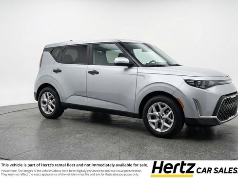 Used 2025 Kia Soul LX w/ LX Technology Package image 1