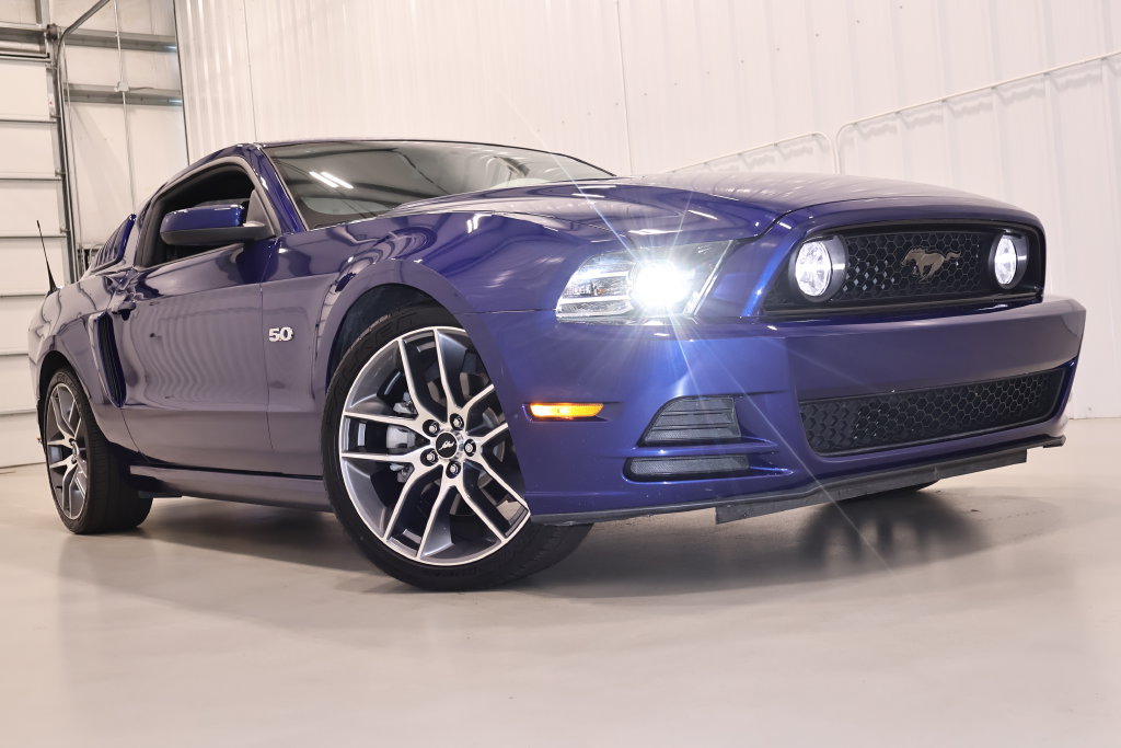 Used 2014 Ford Mustang GT Premium RWD image 35