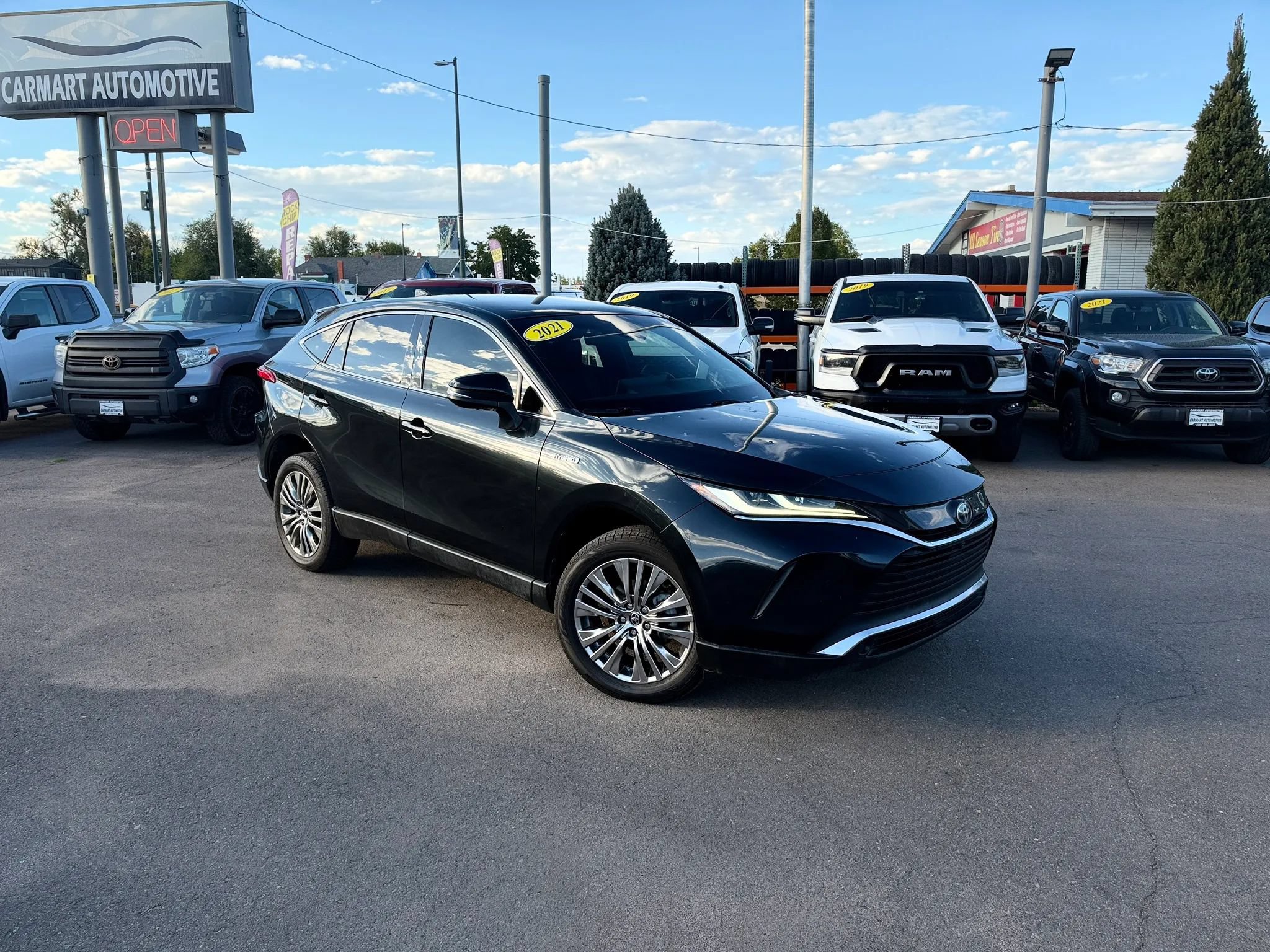 Used 2021 Toyota Venza Limited w/ Advanced Technology Package AWD/4WD image 2