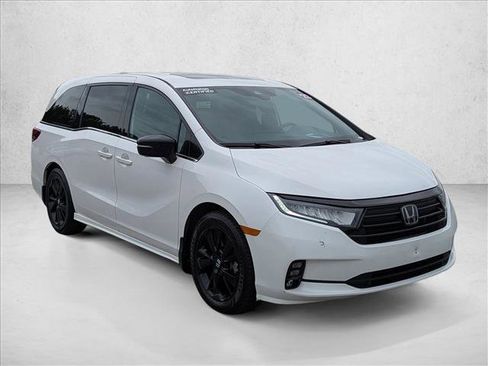 Used 2023 Honda Odyssey Sport image 3