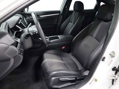 Used 2019 Honda Civic Sport image 5