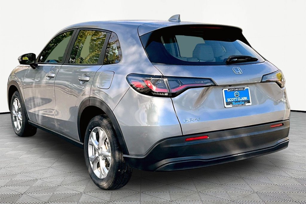 Used 2025 Honda HR-V LX image 5