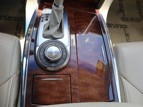 Used 2016 INFINITI QX80 4WD w/ Deluxe Technology Package image 30