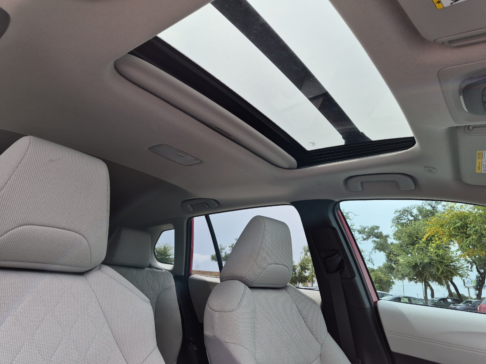 Certified 2026 Toyota Corolla Cross LE w/ Moonroof Package FWD image 15