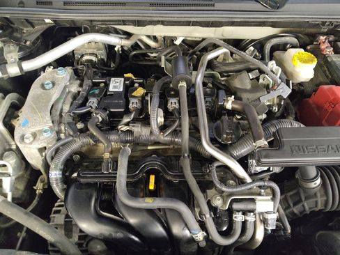 Used 2024 Nissan Sentra SV FWD image 30